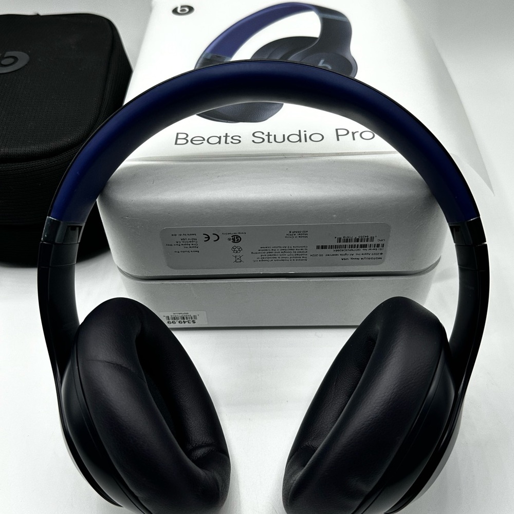 Beats Studio Pro Wireless Headphones Blue in Box w/ Charger